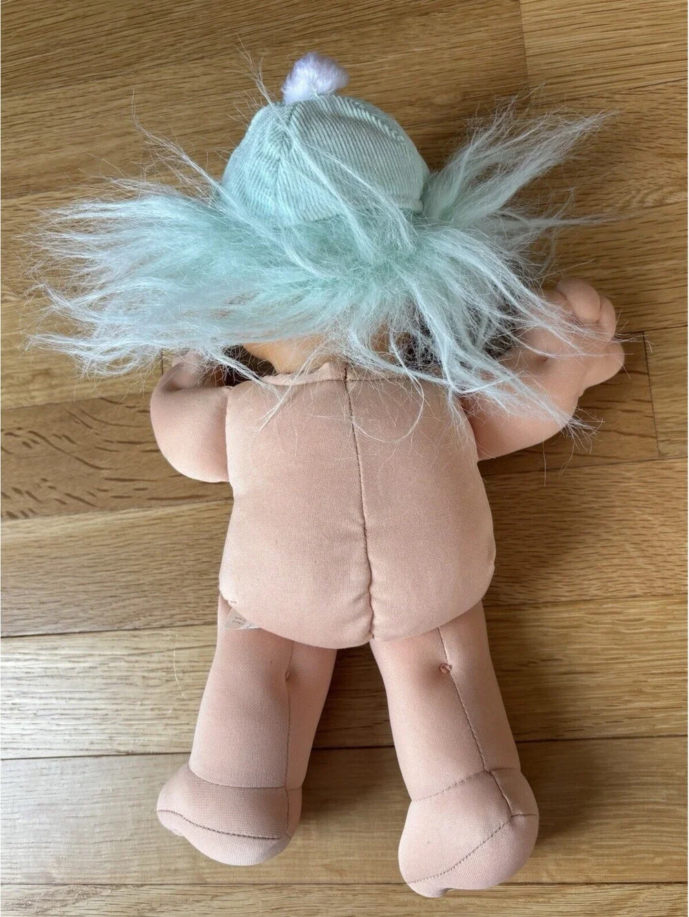 Vintage Russ Troll Kidz Item 2320, Soft Body Blue Hair & Eyes Mint Jumper 13